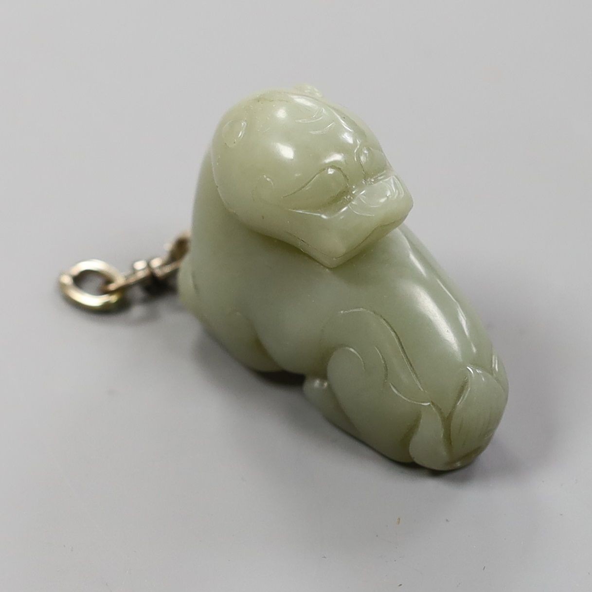 A Chinese carved jade lion-dog 5.5cm